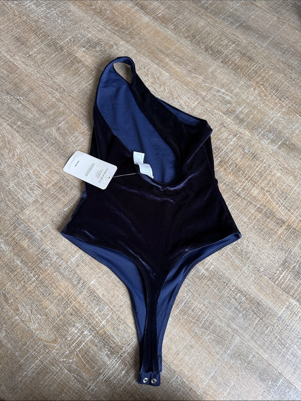 Fabletics One-Shoulder Velvet Bodysuit Navy NWT Sz S - Picture 4 of 5